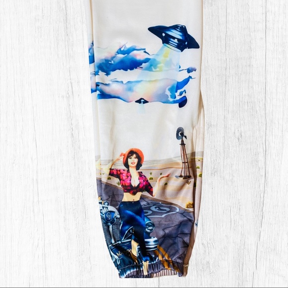 Route US 66 UFO Printed Draw String Joggers - Picture 12 of 15
